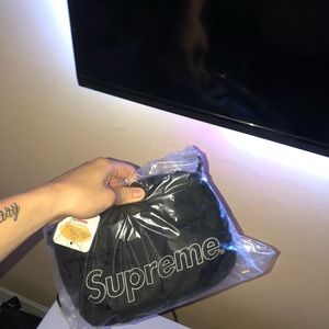 Meet your Posher, Christian